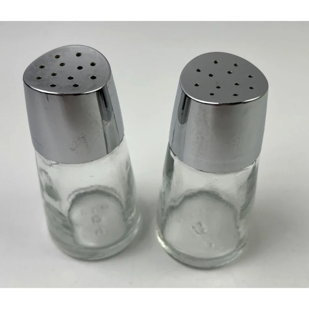 Mid Century Modern Clear Glass Salt And Pepper Shakers Usa 3.5